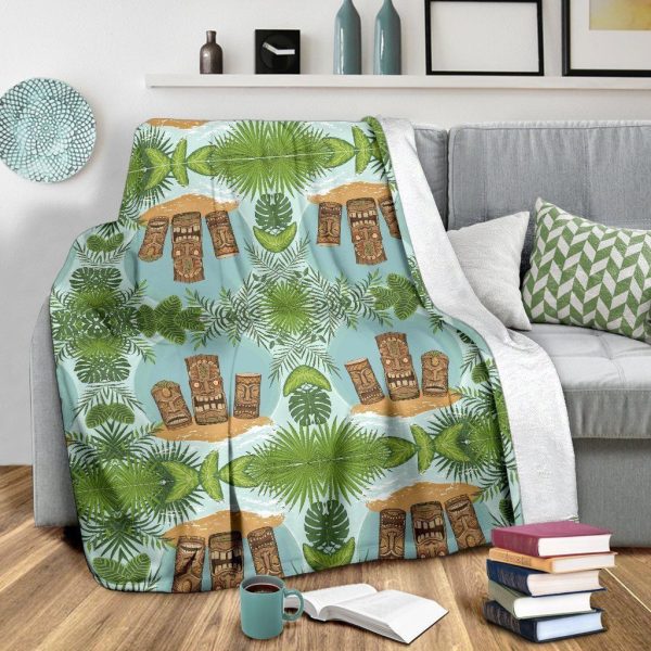 Tiki Wood Island Light Blue Fleece Blanket - Image 3